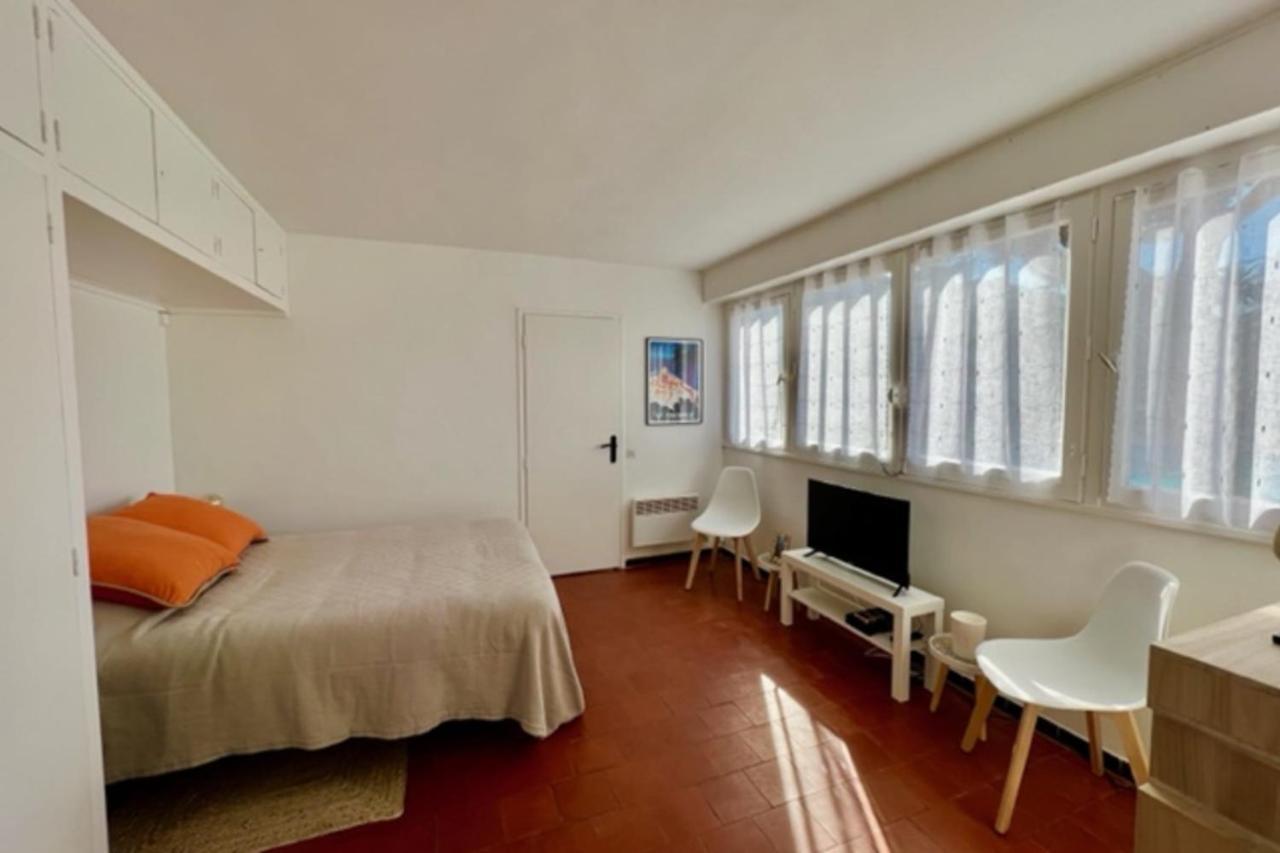 35M With Pool For Couple In Saint Tropez Apartment ภายนอก รูปภาพ